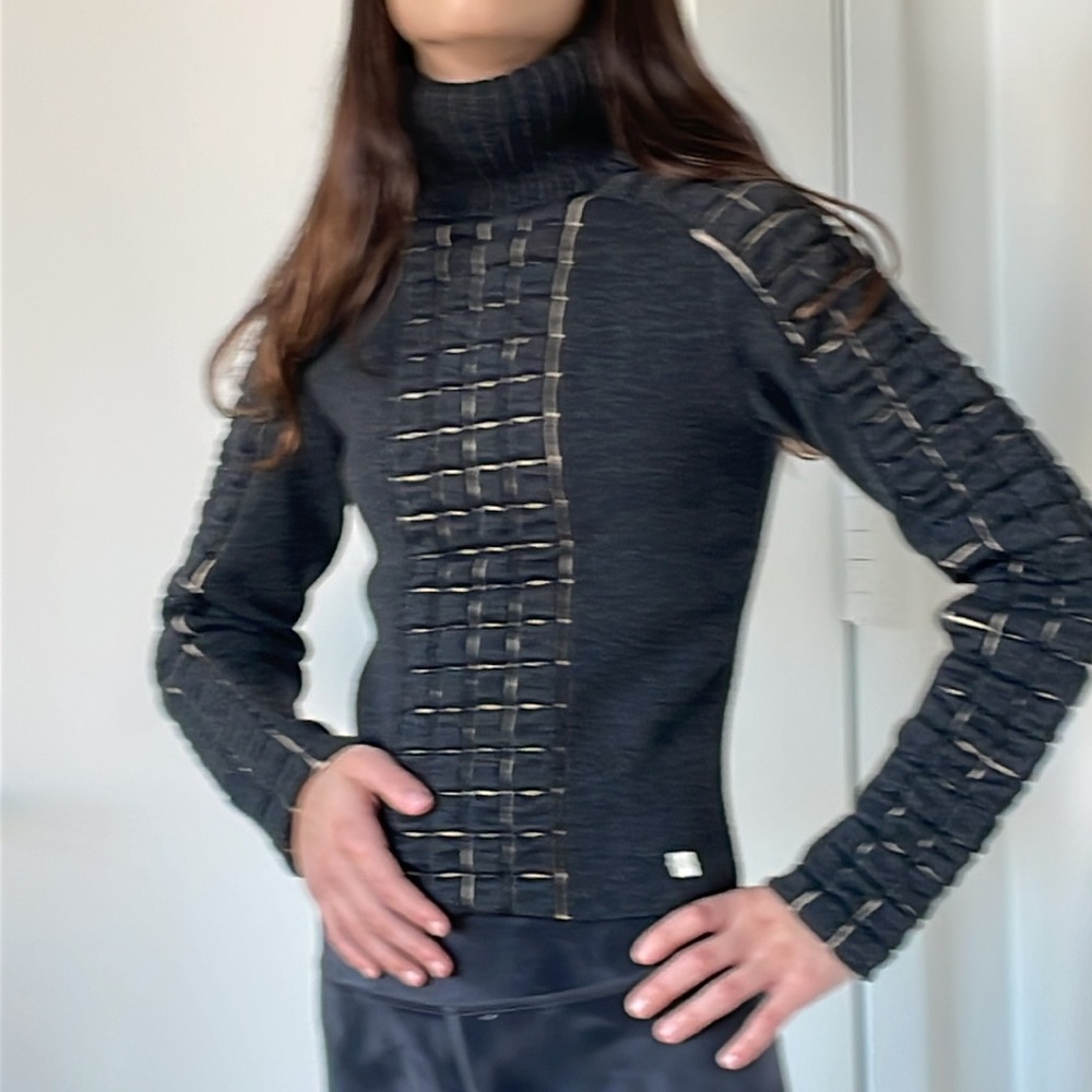 Chanel vintage authentic wool sweater - Picture 2 of 14
